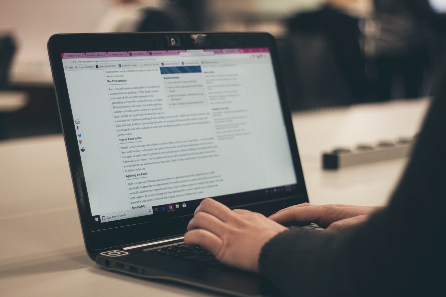 Ewolucja profesjonalnych platform merytorycznych w internecie